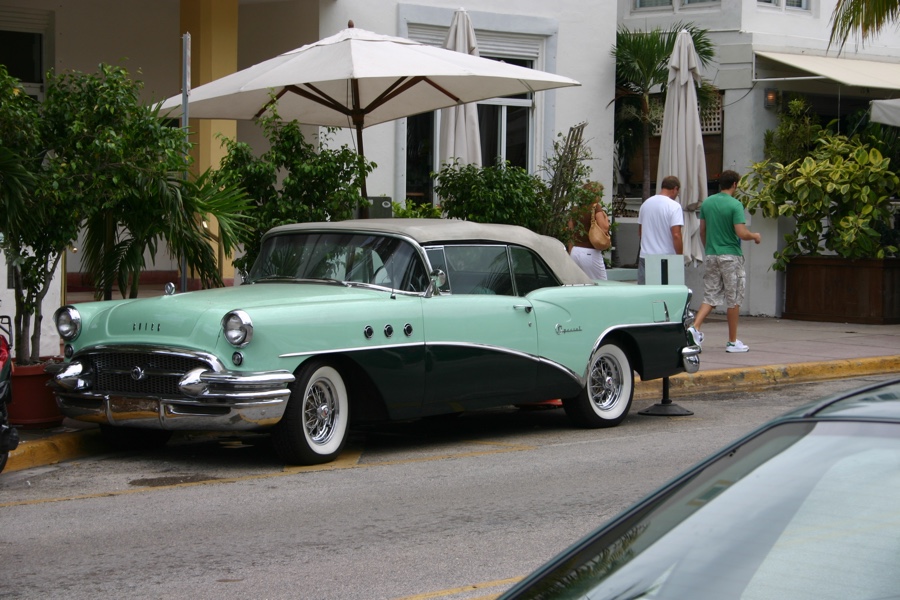 art deco district Miami