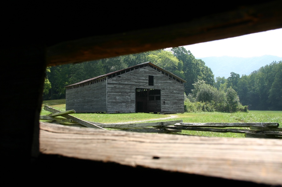 Cade's cove - smoky mountains